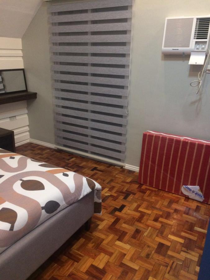 Hillary Timog Park Homes Angeles Exterior foto